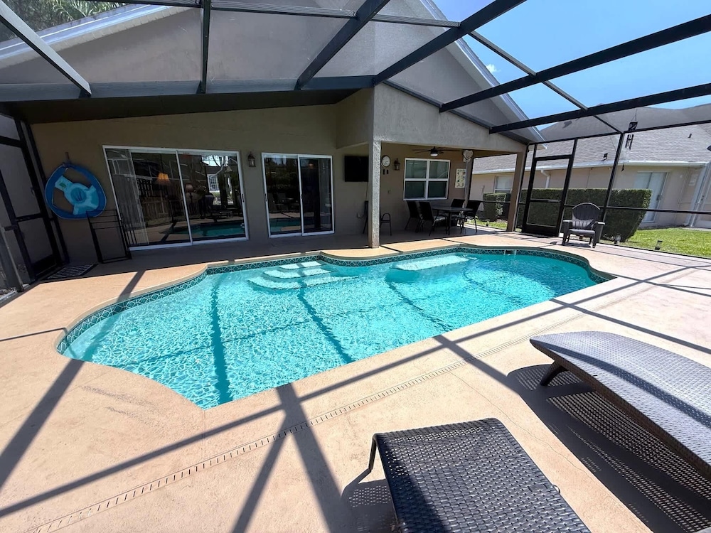 3-bedroom Southern Dunes Pool Home Villa