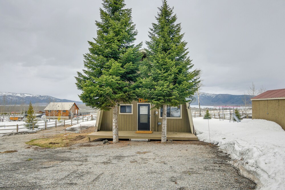 Island Park Cabin w/ Deck ~ 22 Mi to Yellowstone! view 3