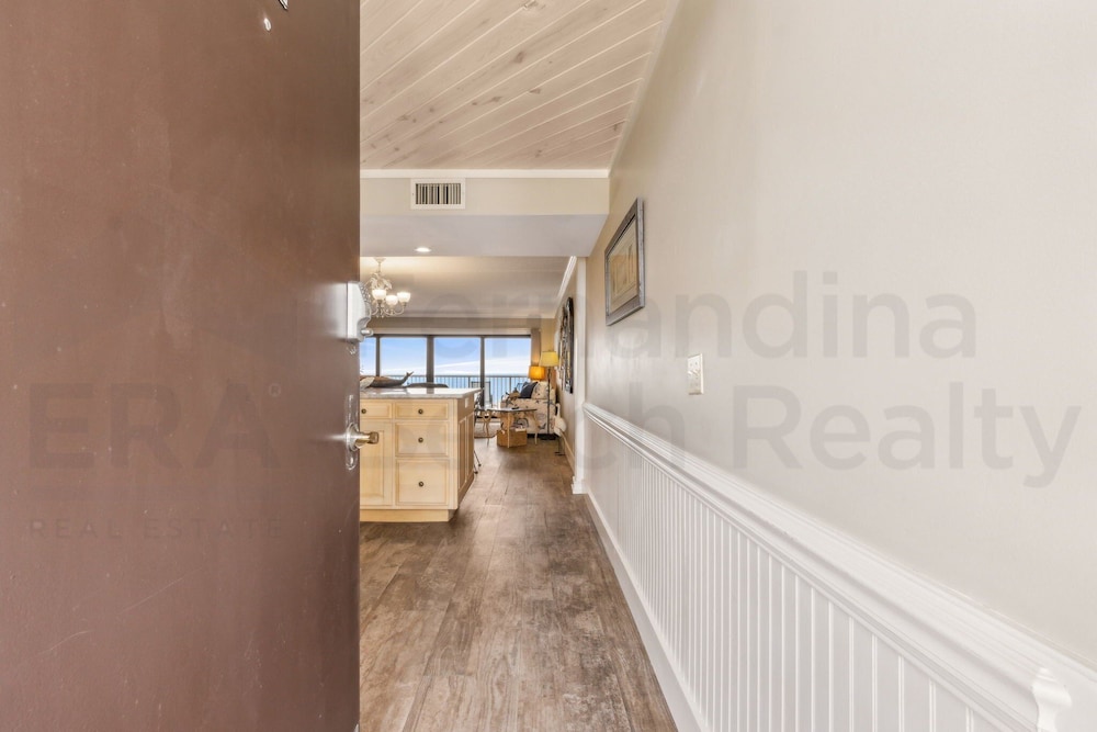 667 Amelia By The Sea 3 Bedroom Condo