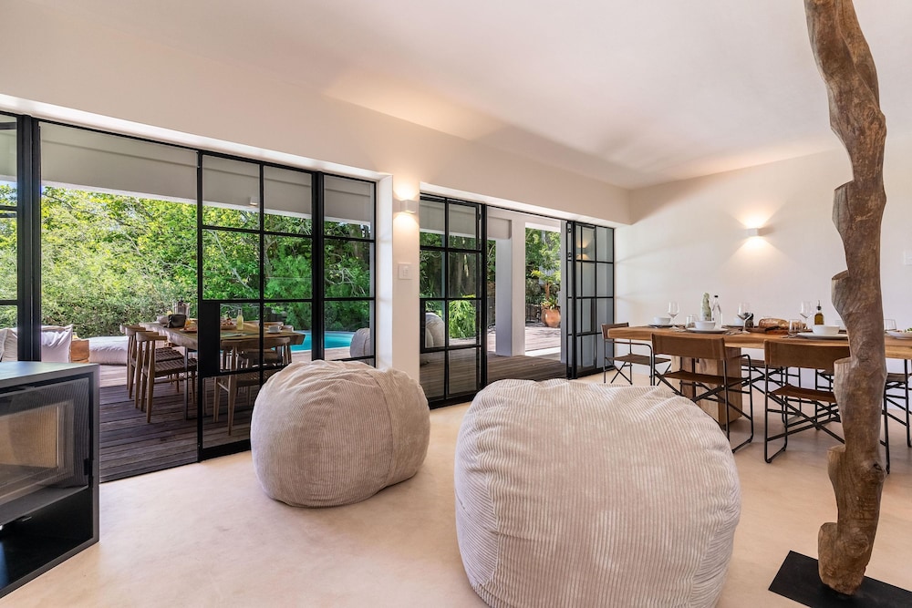 River 42 Camps Bay - Luxury Villa With Pool Stream