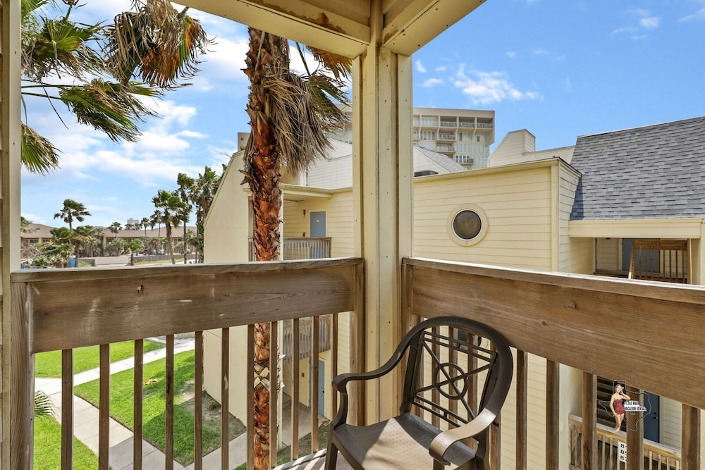 Bahia Mar Solare Resort Condos