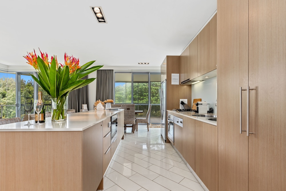 Luxury Apartments on Bells Boulevard