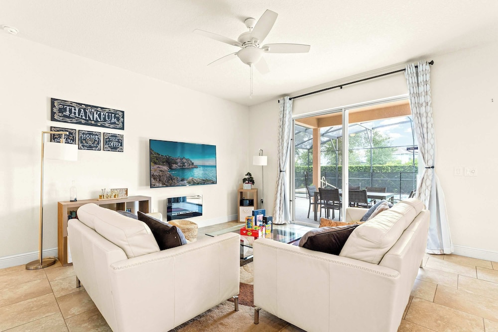 Solterra Bliss - Resort Stay for 13 w/ Pool, Hot Tub & Game Room