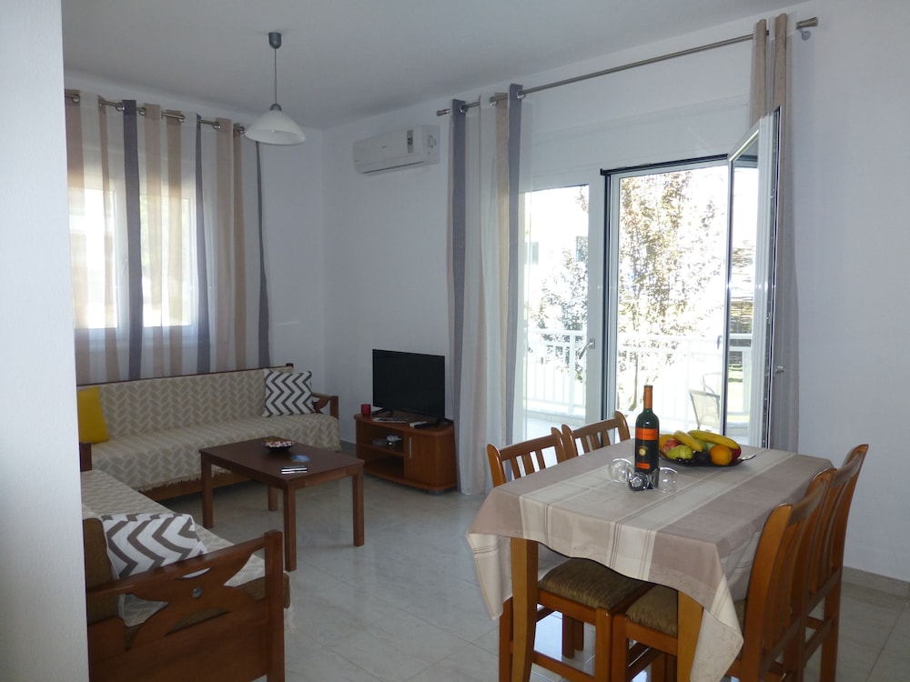 Pavloudis Apartments