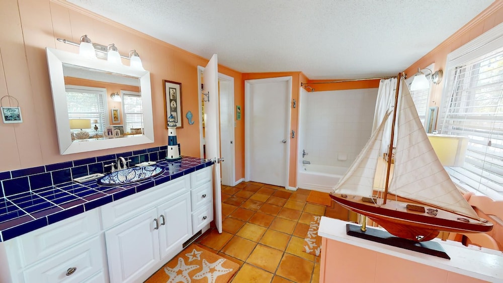 Under The Tybee Sun by Tybee Vacation Rentals