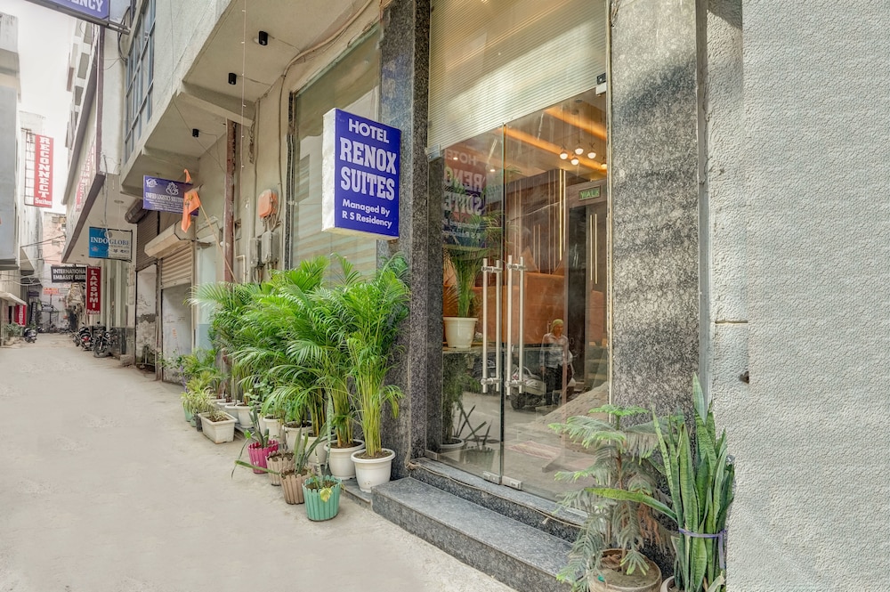 Hotel Renox suites Delhi IGI Airport