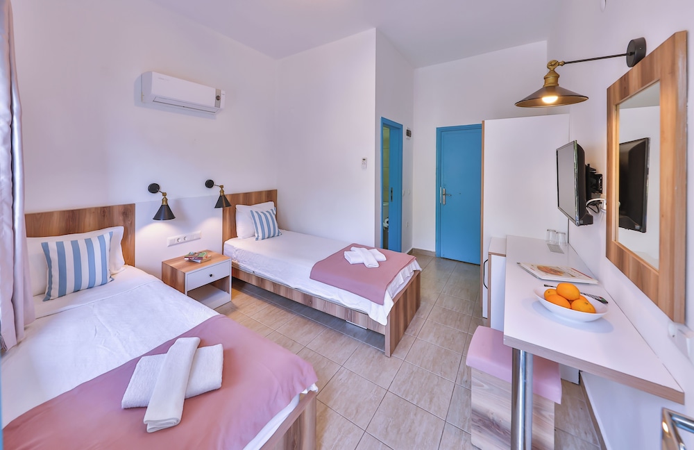 Arpia Hotel - Image 40