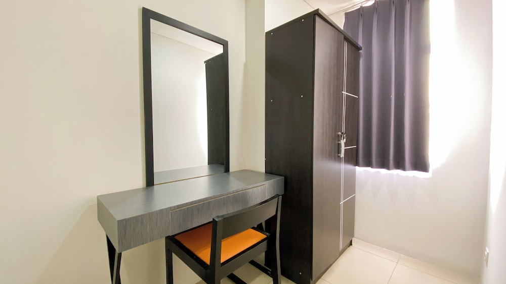 Simply Look 2Br Apartment At Vittoria Residence