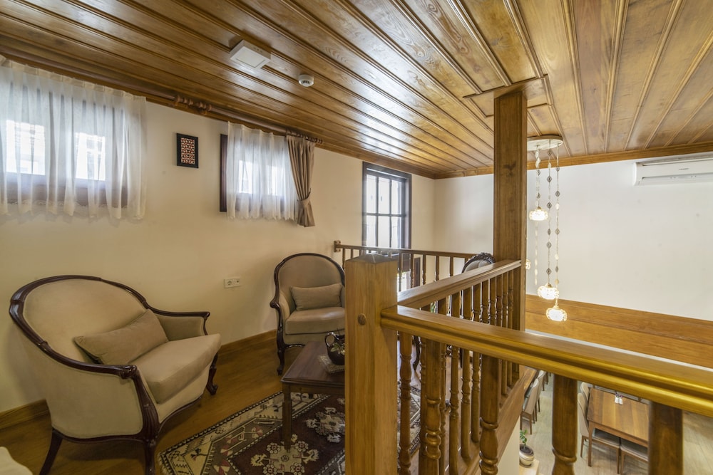 Armistis Hotel