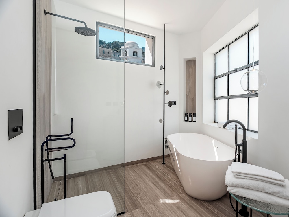PORTA SUITE