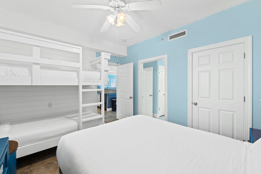 Twin Palms Resort by Panhandle Getaways