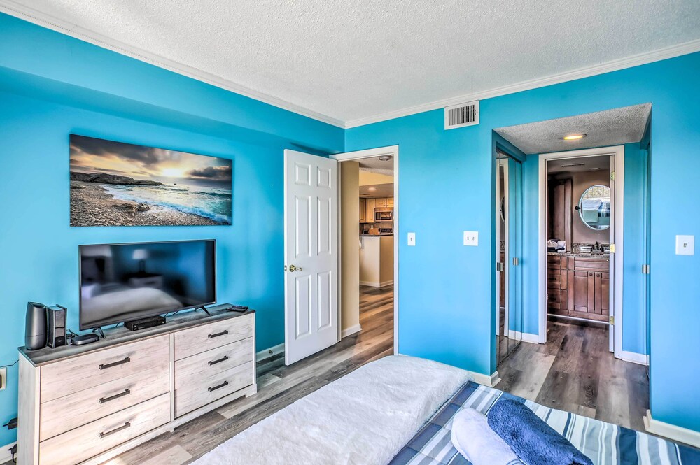 Pool Access: Family-friendly Myrtle Beach Condo view 5