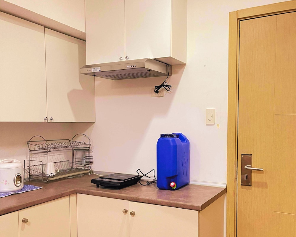 Charm's City Escape at Grace Residences