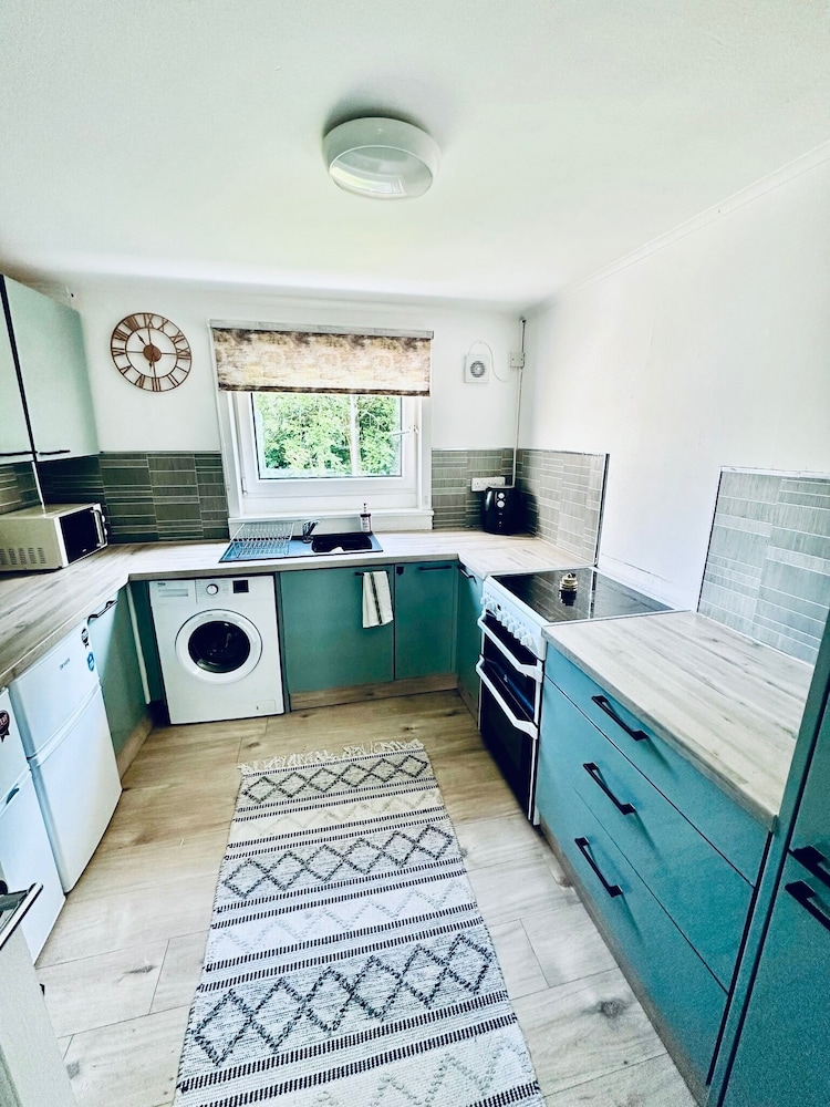Cumbernauld Apartment With 3 Bedrooms
