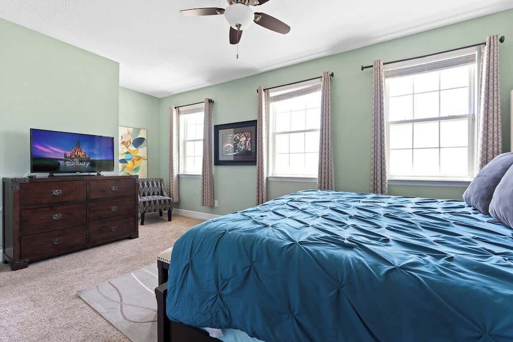 Comfortable Vacation Home up to 10 People