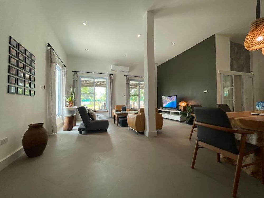 Salithyna villa view 5