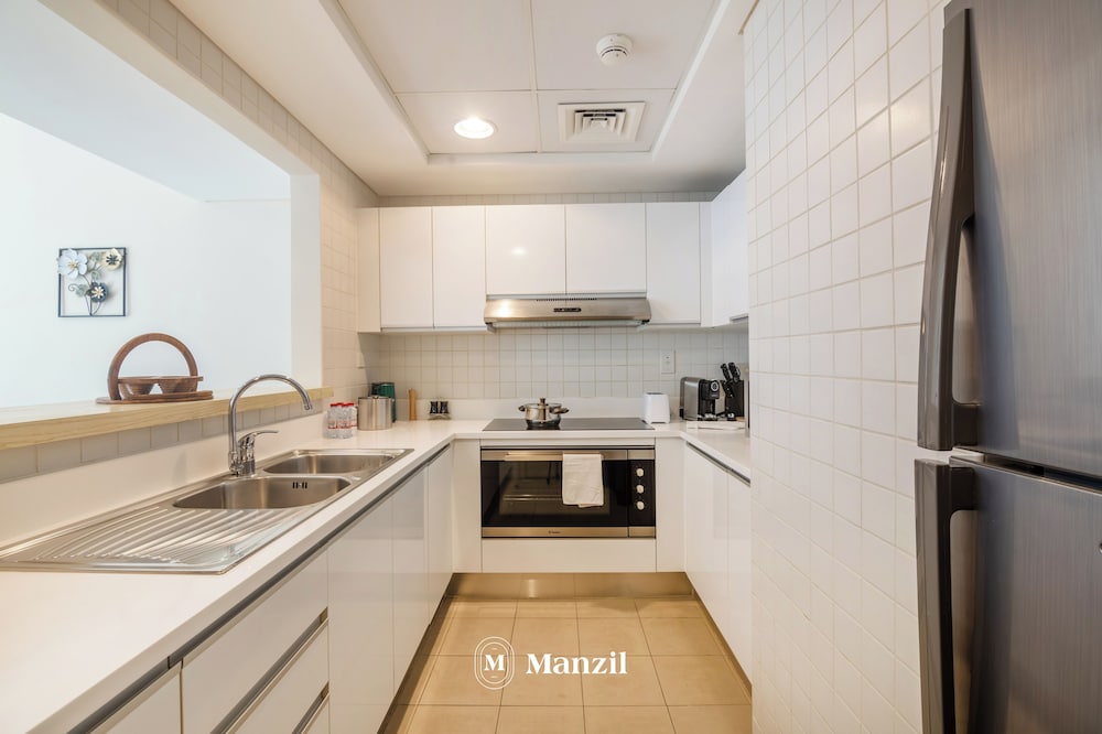 Al Bateen Residence