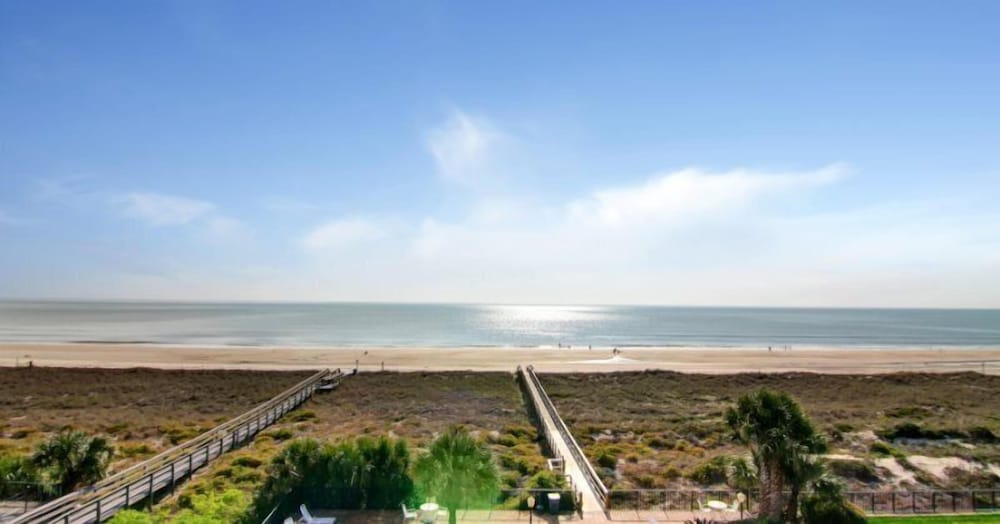Fernandina Beach Vacations - 401-atlantis-on-amelia - Property Image 4