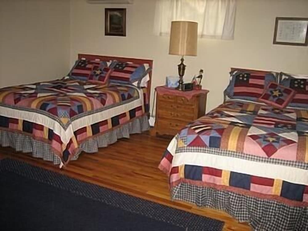 Spring Motor Inn
