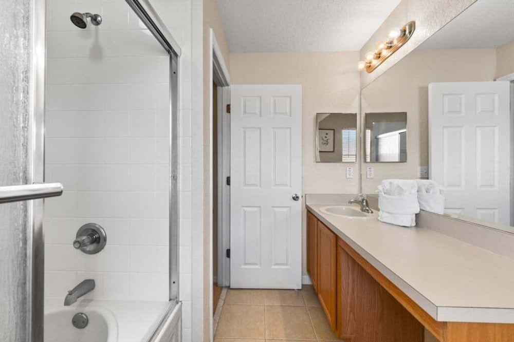 Relaxing Townhome In Regal Oaks Resort By Old Town 3 Bedroom Townhouse