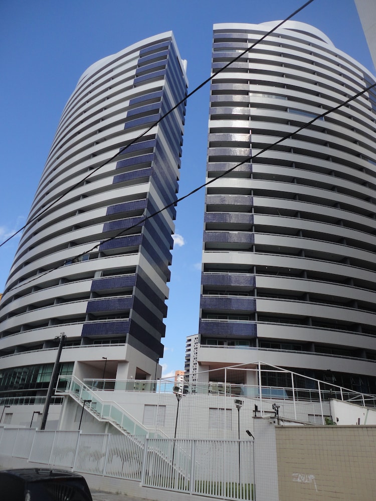 Hotel Vip Beira Mar Residence - Image 1