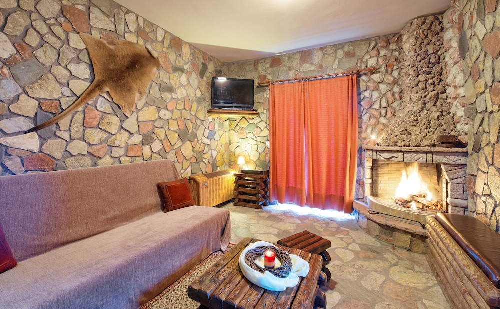 Oneiro Resort