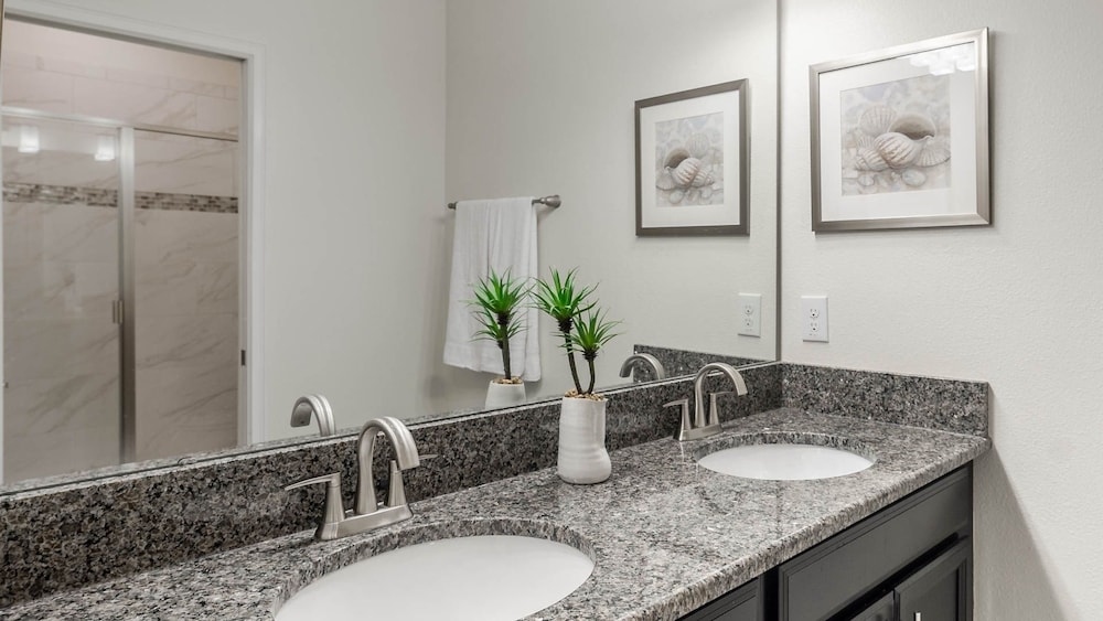 Championsgate Resort 6 Bedroom Private Pool Home 6 Home