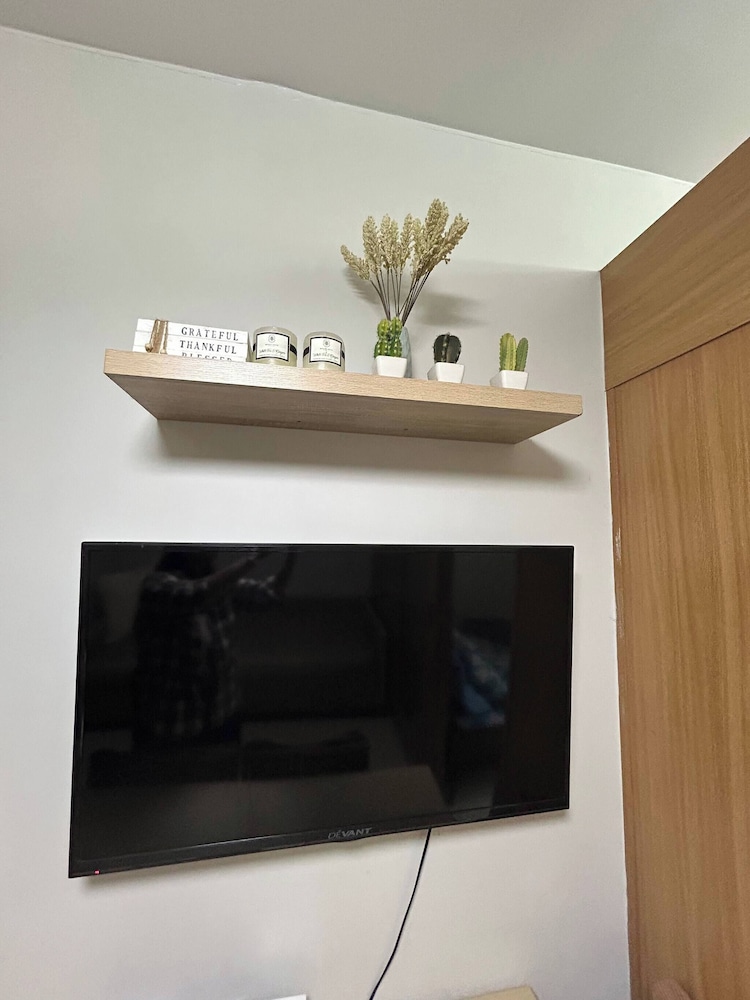 Vibrant Pasay City Apartment for Rent - Perfect Home Base Front of Mall of Asia