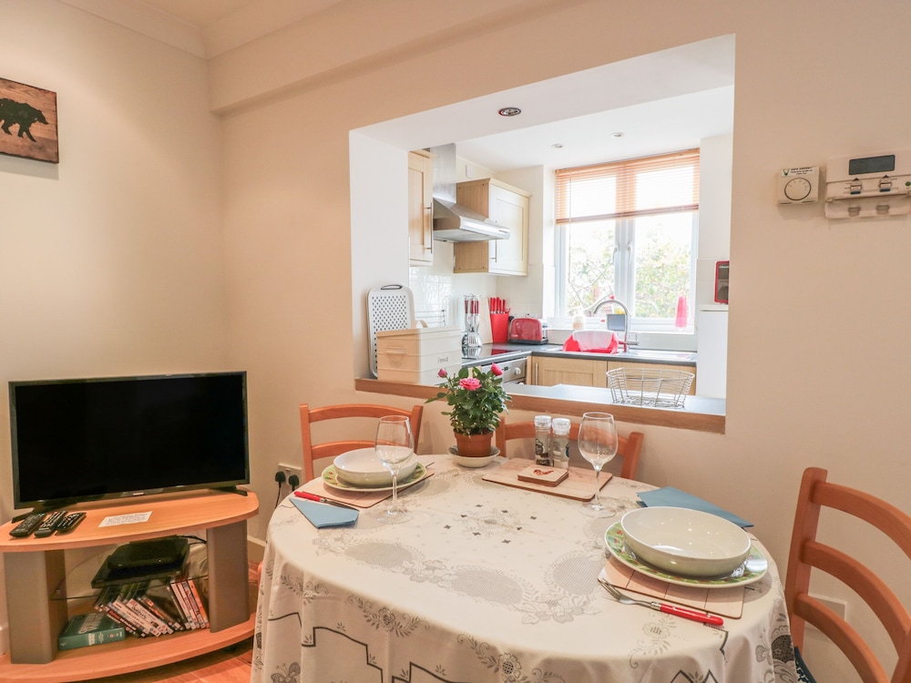 Church Road Annexe view 5