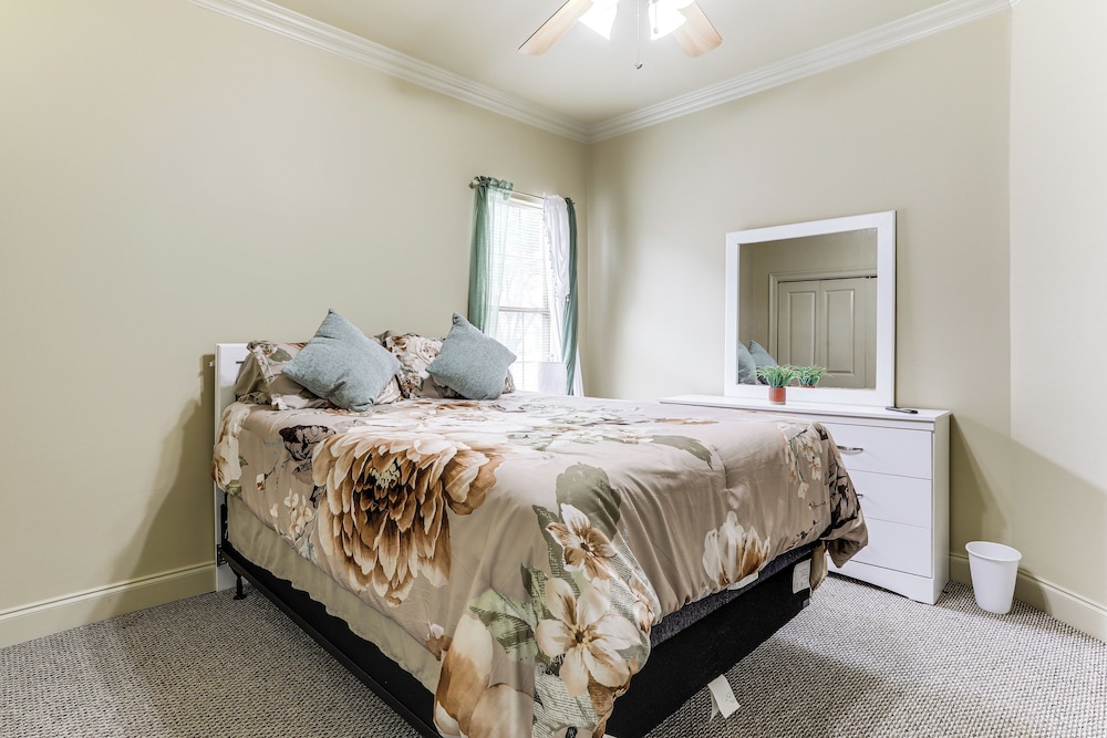 Family Retreat w/ Patio & Yard in Zachary