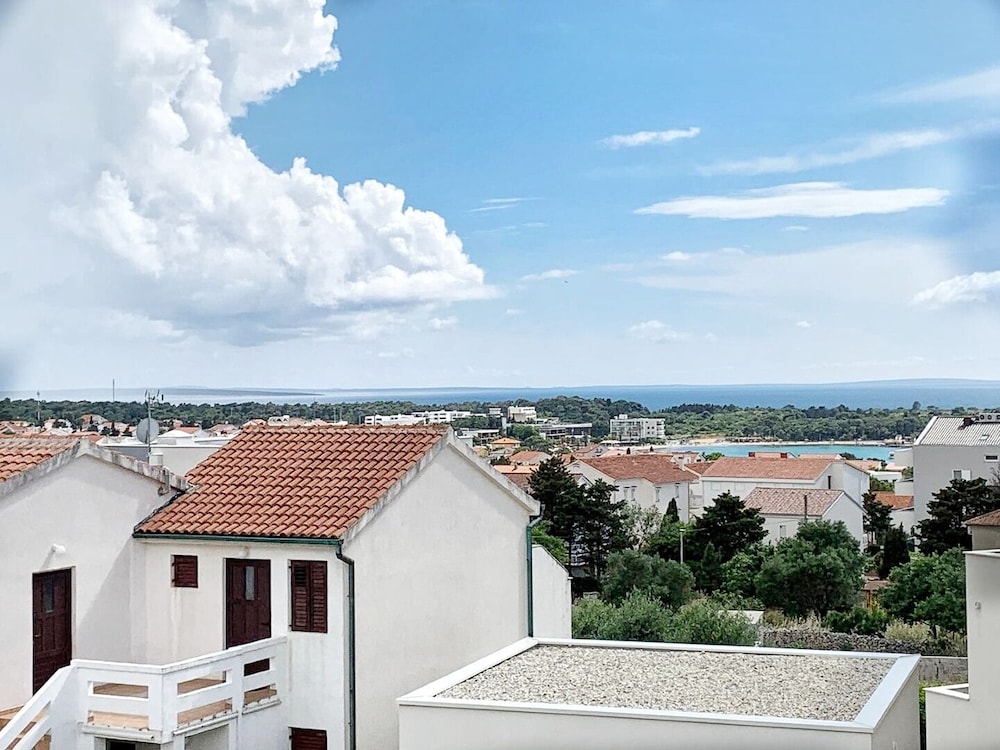 Jozefina - Free Wifi - SA1 view 4