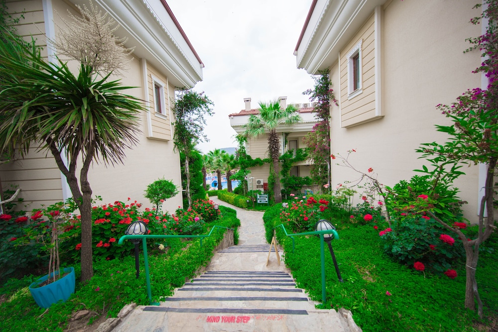 Yel Holiday Resort - All Inclusive