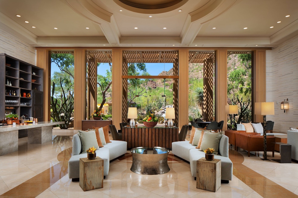 The Canyon Suites at The Phoenician, Luxury Collection