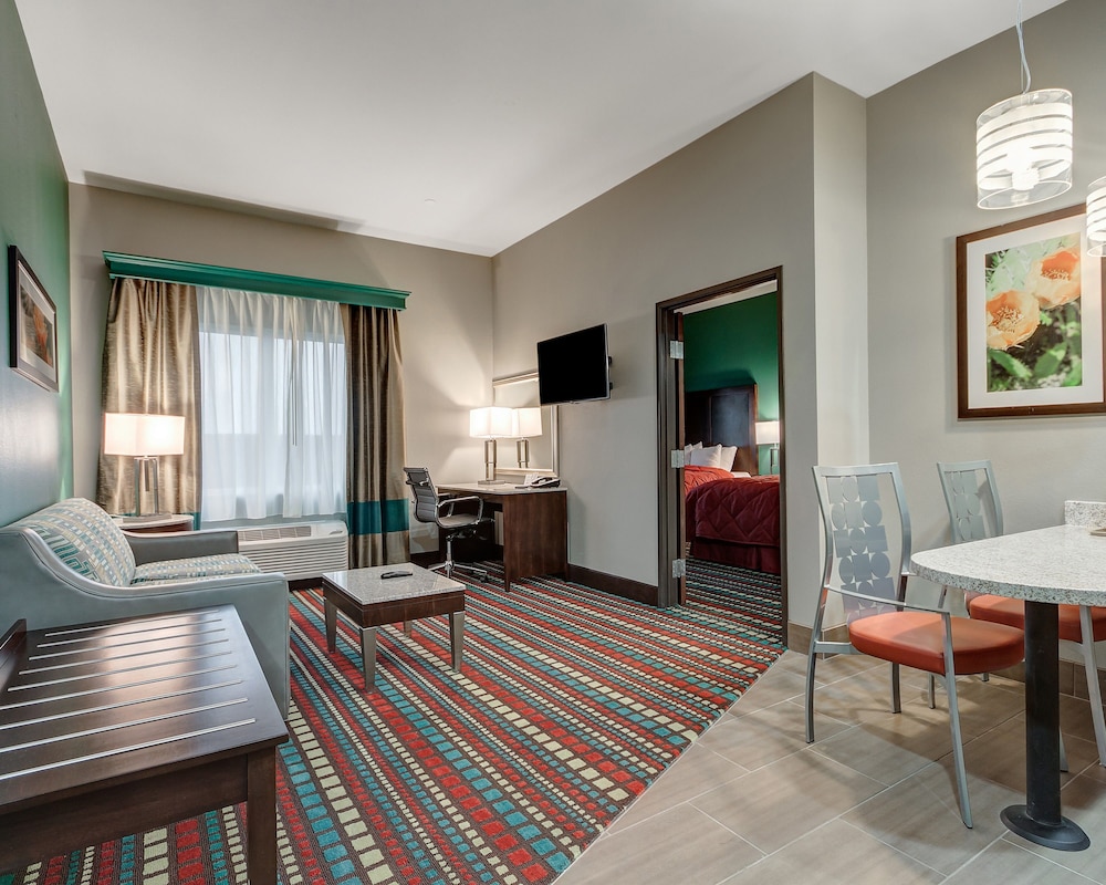 Hobbs Vacations - MainStay Suites - Property Image 28
