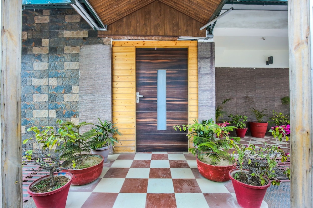 OYO 12187 Home Luxury Studio Kasauli