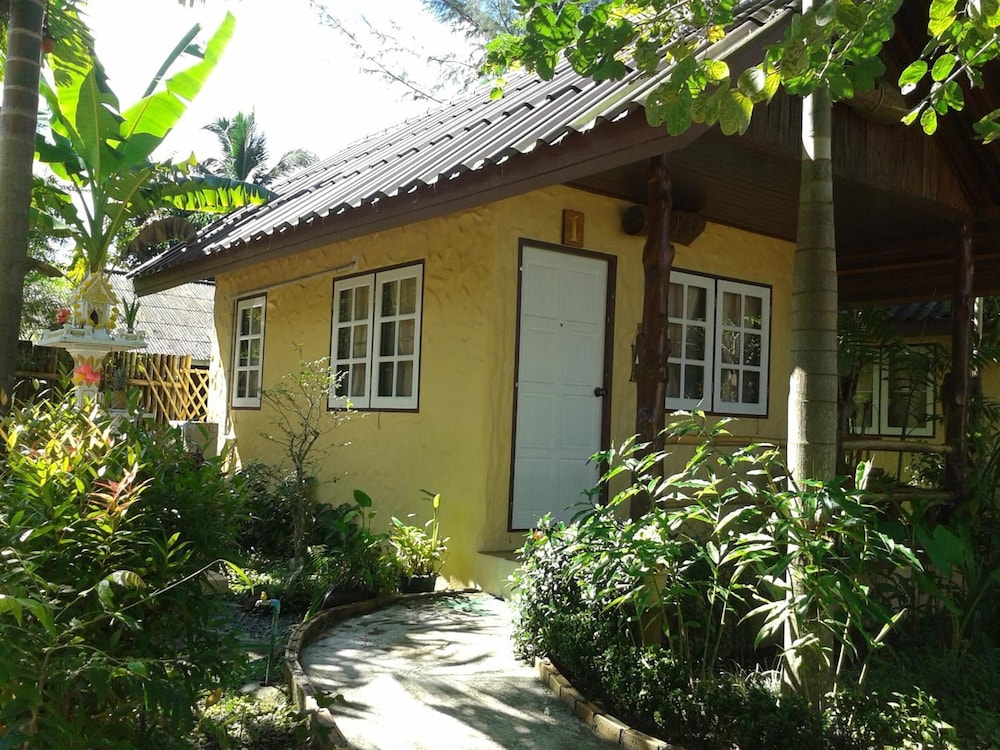 Baan Bamboo Resort