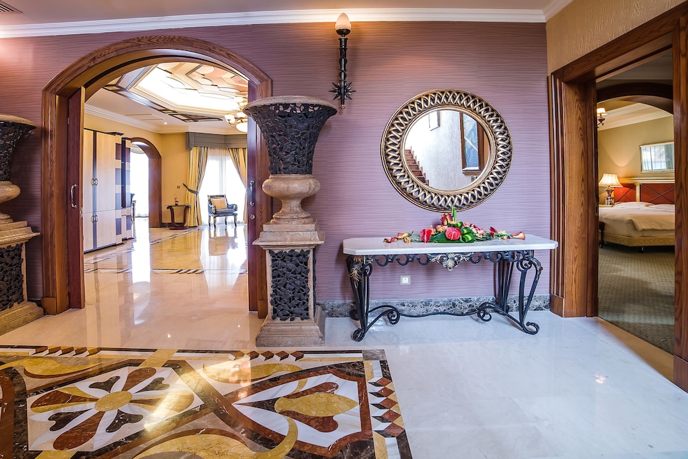 Al Raha Beach Hotel Villas