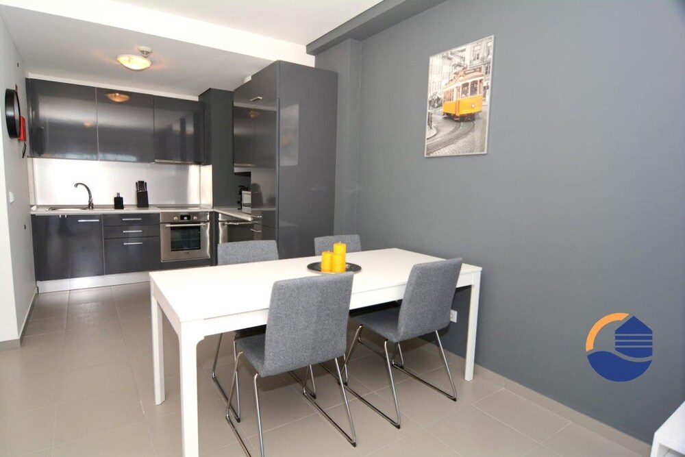 16 in Portim o With 2 Bedrooms and 2 Bathrooms