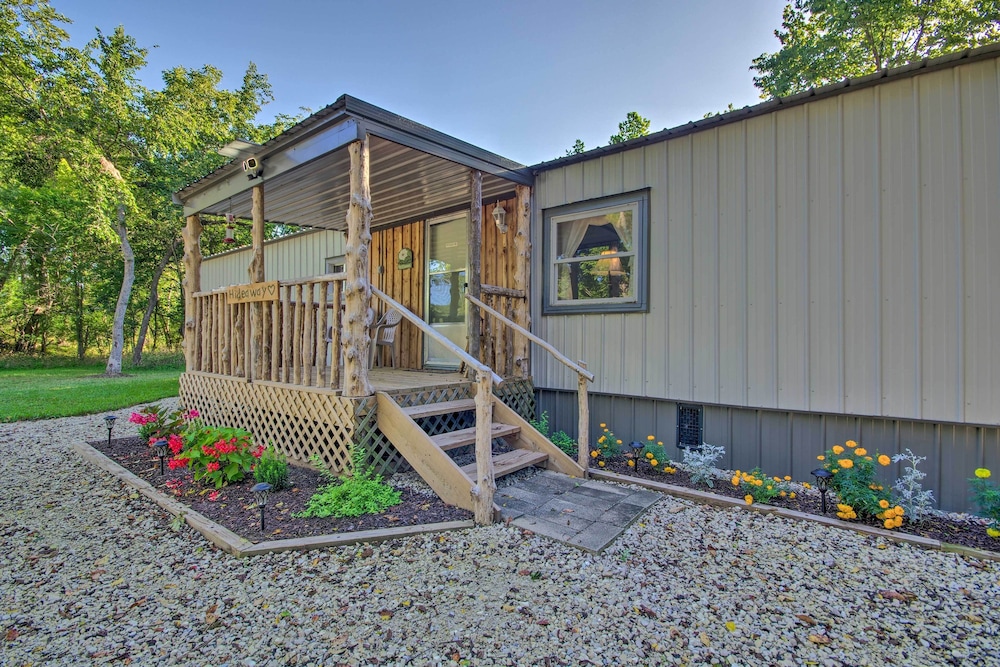 Florence Vacations - Unique Creekside Escape - Enjoy On-site Goats! - Property Image 5