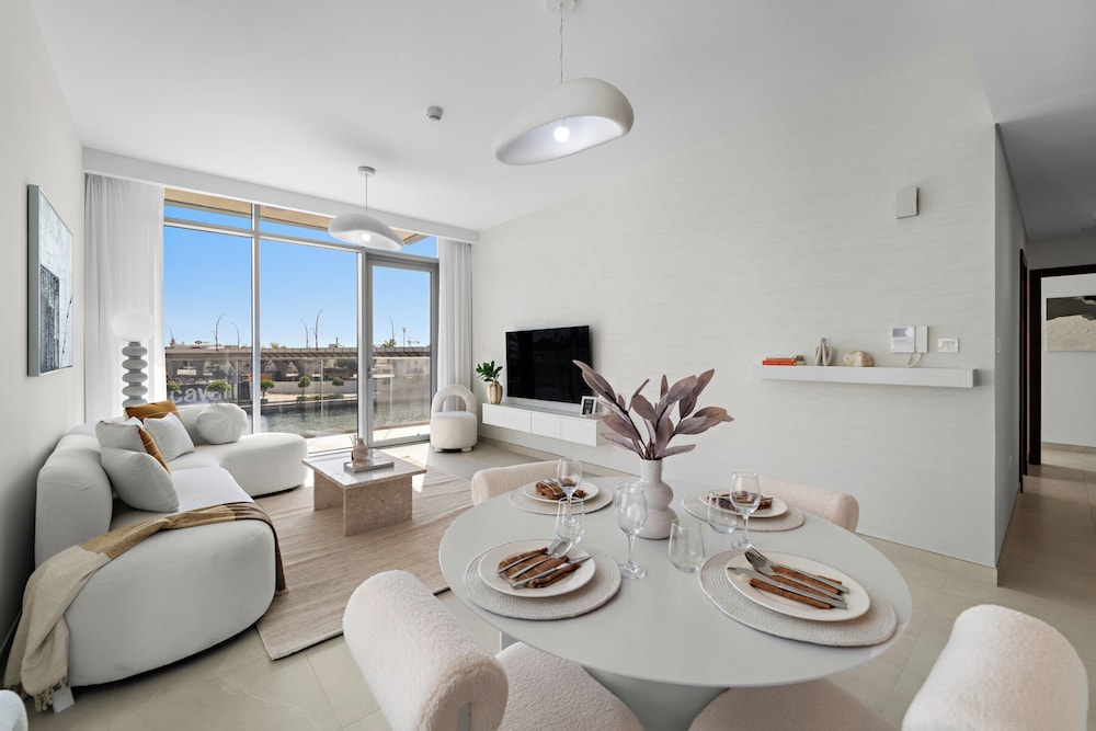 2BR M Canal Front with Full Water Views