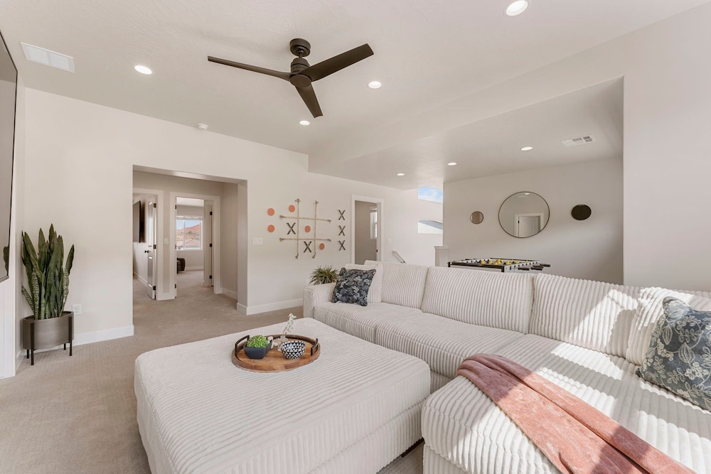 The Splash Yard 5 Bedroom Home
