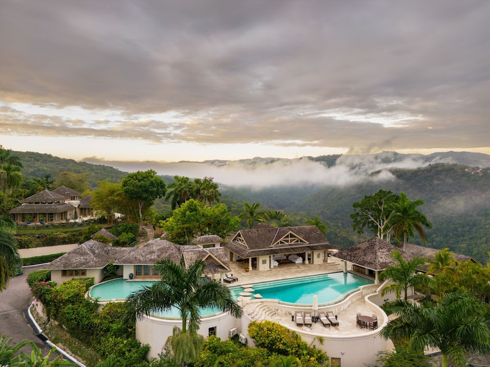 Silent Waters Villa