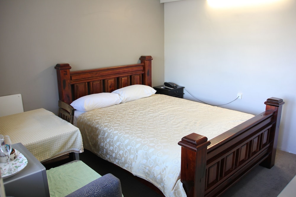 Parnell City Lodge