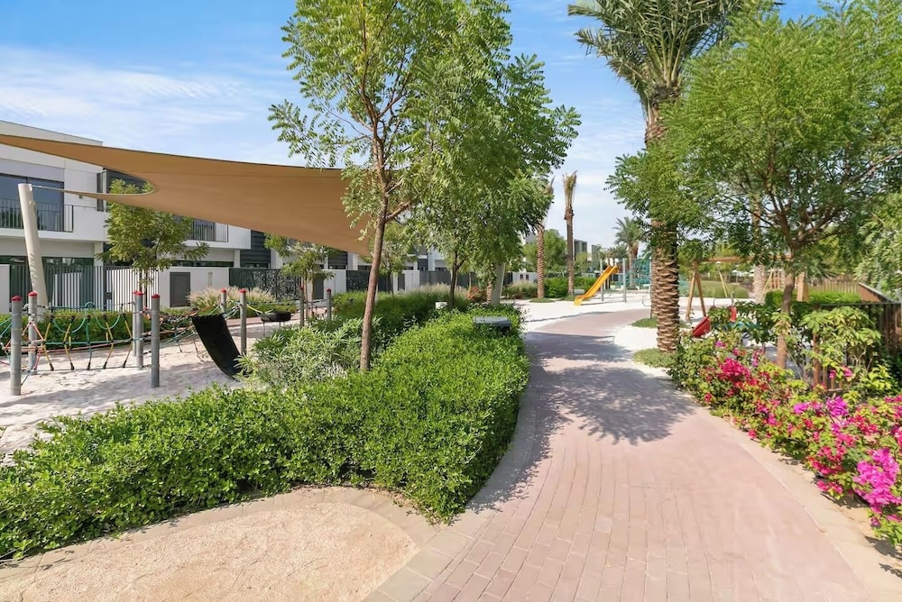 Elegant Stay in Ranches Villa
