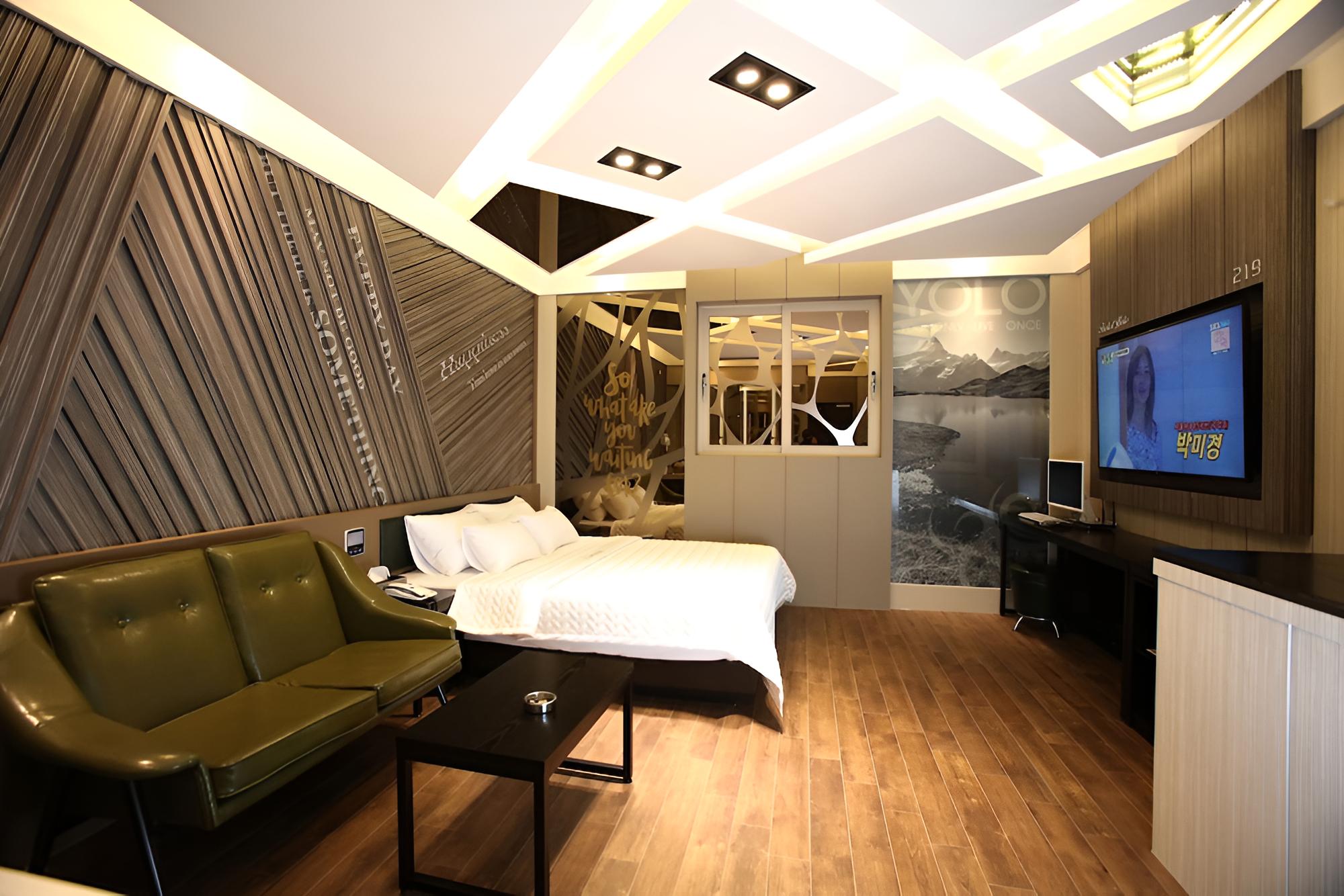 Gyeongju Yolo Unmanned Hotel