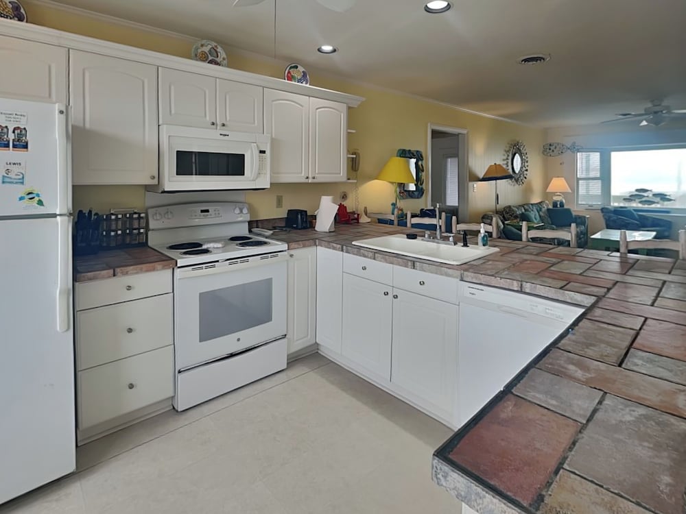 Bright's Beach Front by Topsail Realty