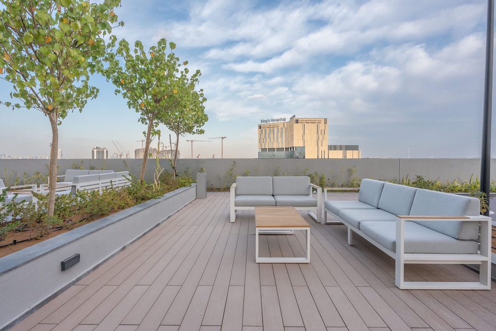 Modern Aesthetic 1-bedroom Apartment in Dubai Hills