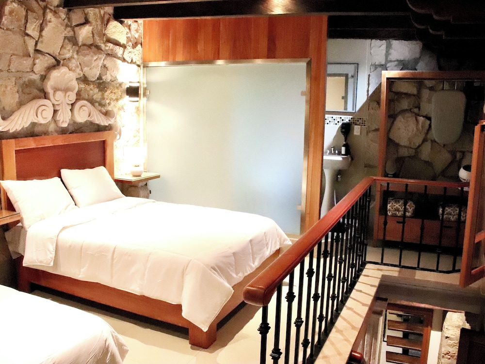 Casa Serdán Suites & Events