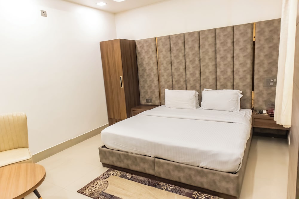 Narang Hotel