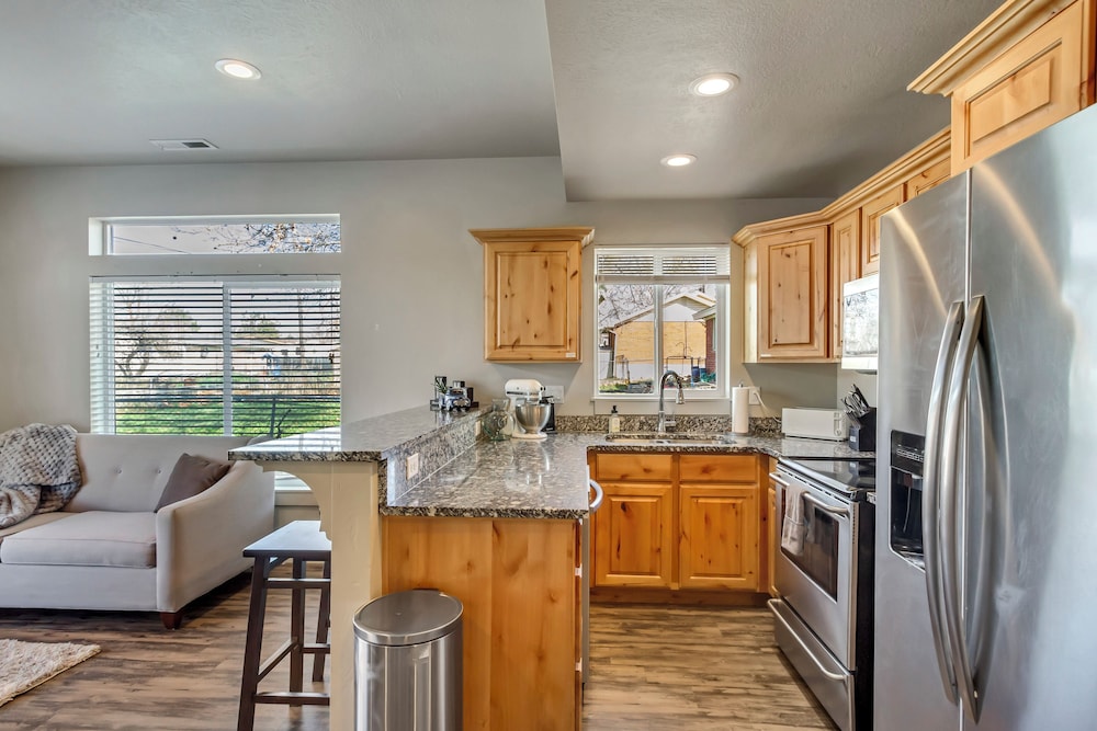 Hill Field Stays by Cloud Dream Homes